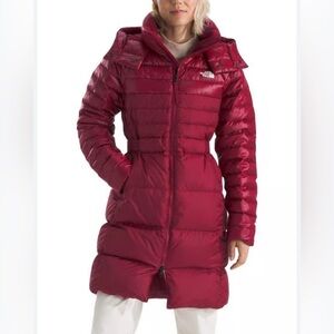 The North Face Womens Metropolis Down Parka Jacket in Ruby Red Womens Small